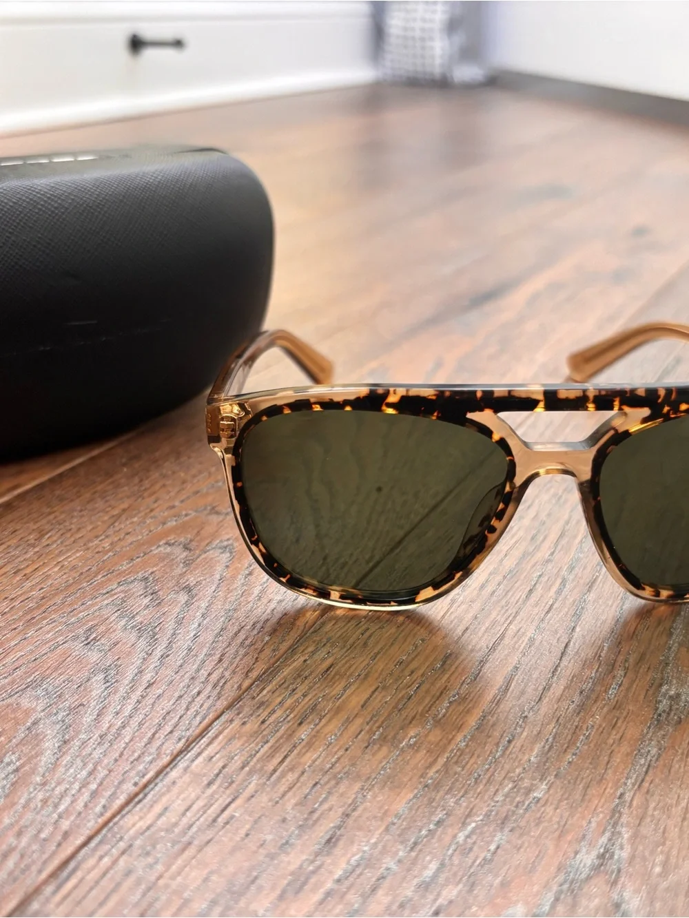 Salvatore Ferragamo Tortoiseshell Frame Sunglasses with Green Lenses